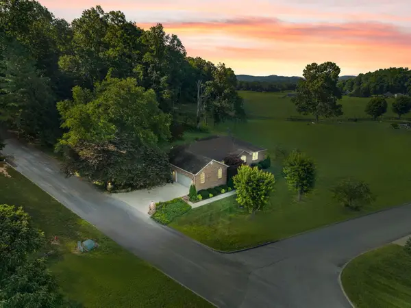 871 Woods Edge Drive, Somerset, KY 42503