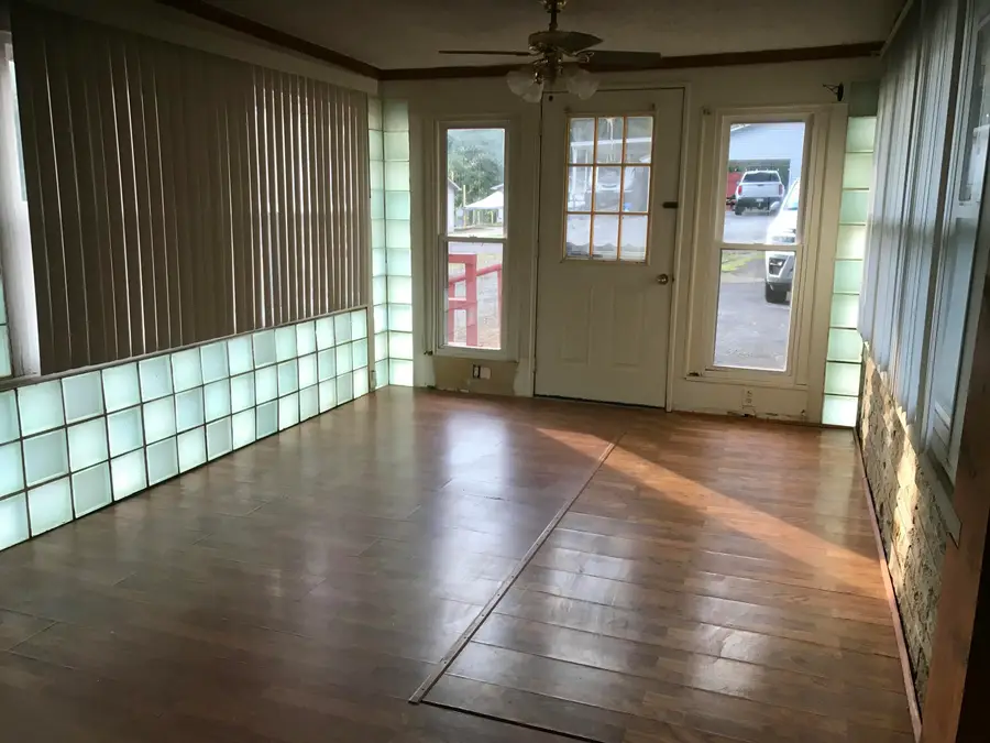 11 Buckhorn Circle Circle, Gilbertsville, KY 42044 - #2