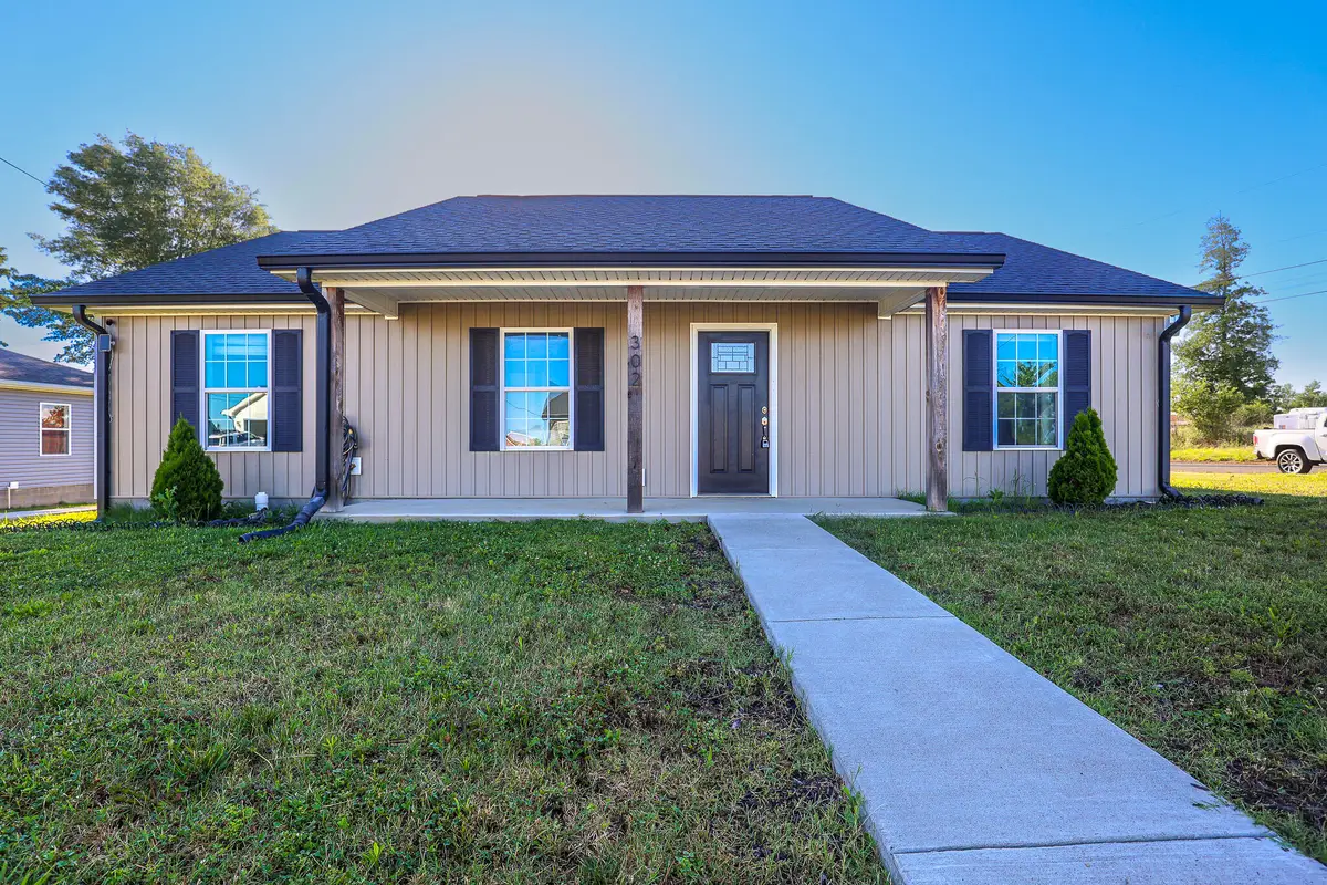 302 N 5th Street, Mayfield, KY 42066 - #1