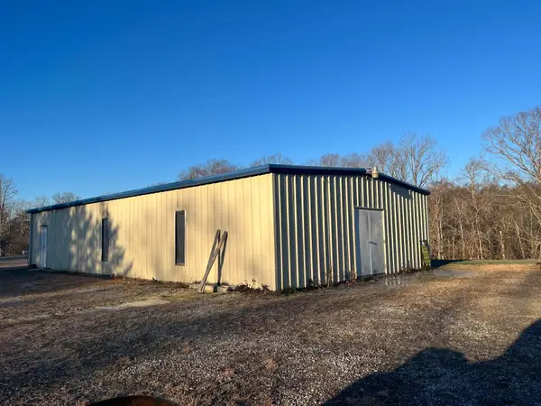 2215 Dug Hill Road, Irvine, KY 40336
