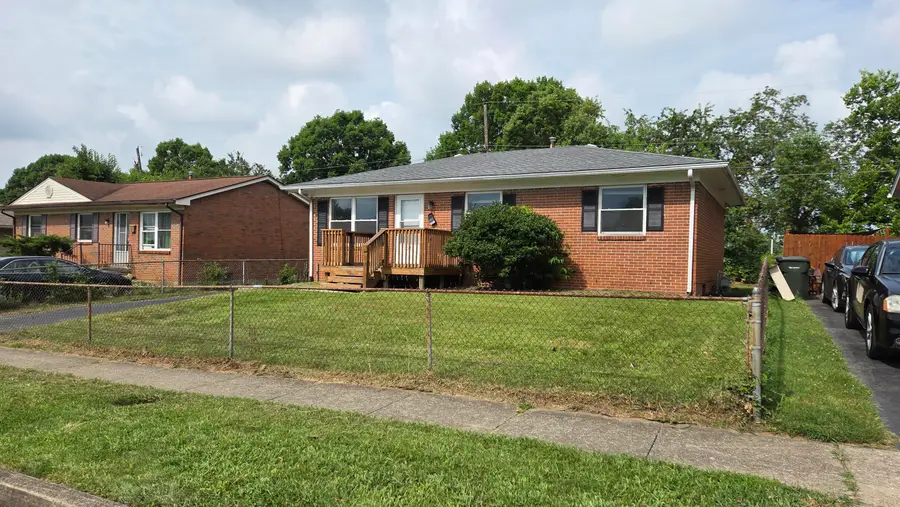 1021 St Martins Avenue, Lexington, KY 40511 - #2