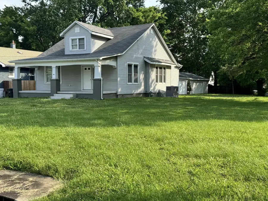 606 W Jefferson Street, Paducah, KY 42001 - #2