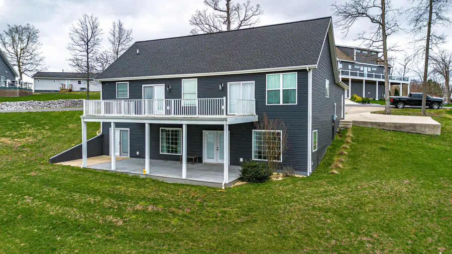 368 Sherwood Drive, Gilbertsville, KY 42044 - #2