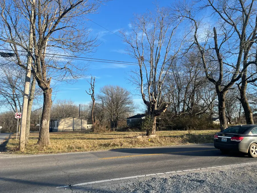 521 S 4th Street, Murray, KY 42071 - #2