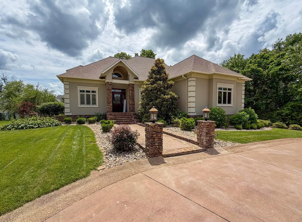 4041 Alameda Crescent, Paducah, KY 42001 - #1