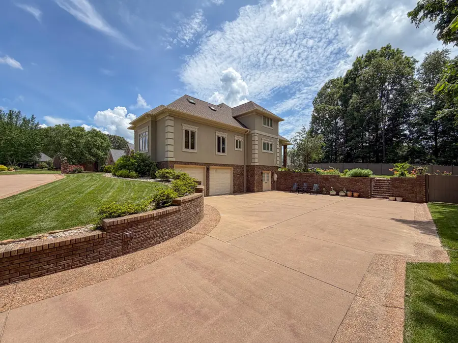 4041 Alameda Crescent, Paducah, KY 42001 - #2