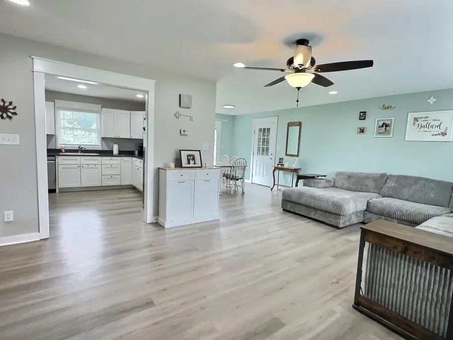 2063 Kentucky 58, Mayfield, KY 42066 - #3