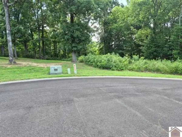 22 Robyn Lane, Benton, KY 42025