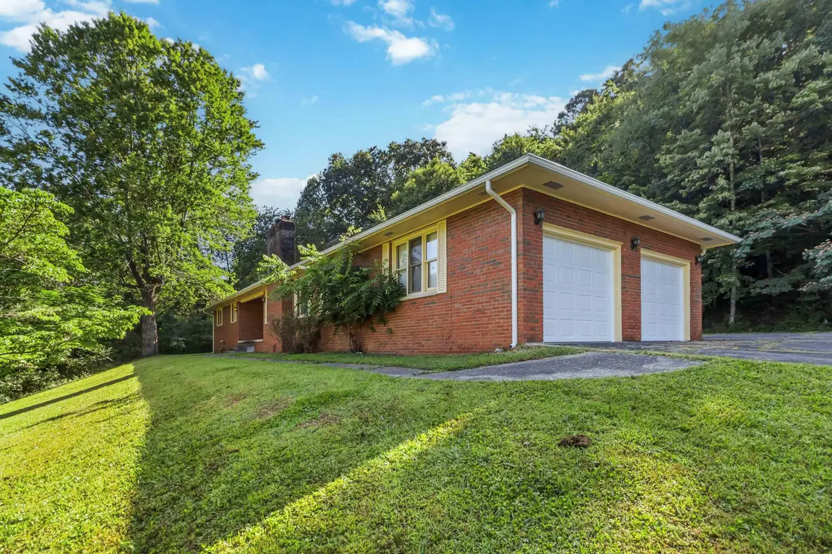 903 W 7th Street, Corbin, KY 40701 - #1
