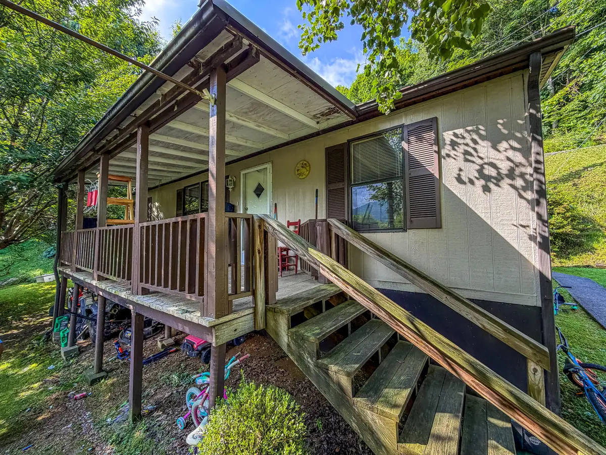 299 George Neil Hill Left Road, Pineville, KY 40977 - #1