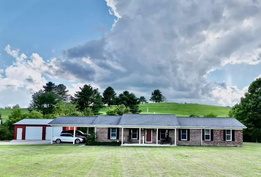 260 Putter Lane, Beattyville, KY 41311 - #2