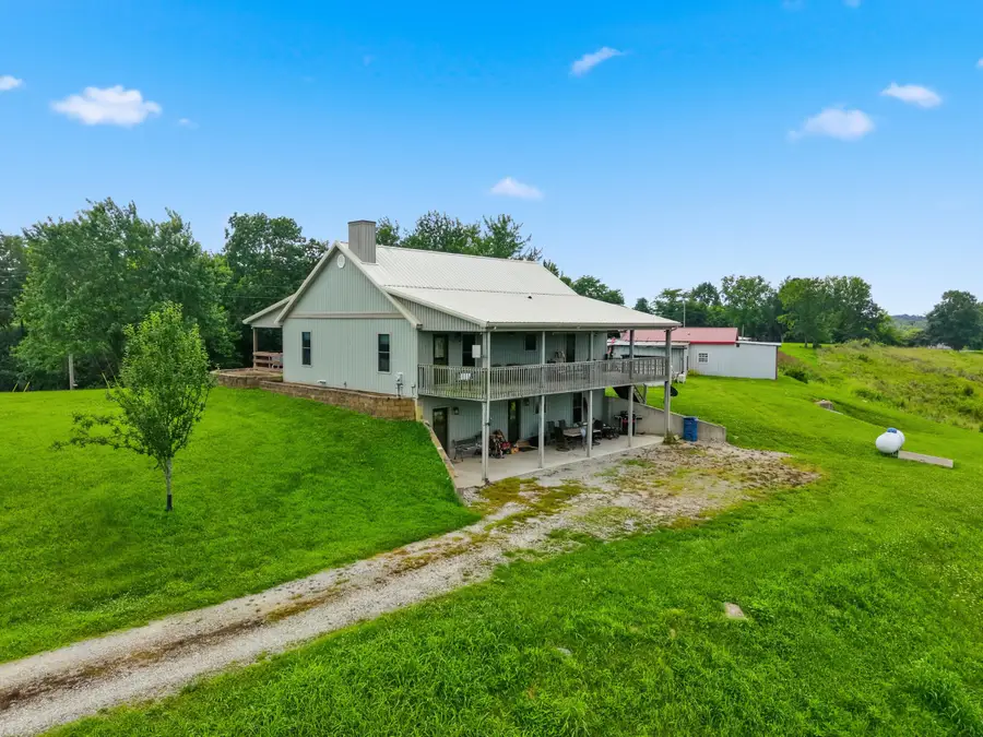 1010 Redwing Way, Lawrenceburg, KY 40342 - #2