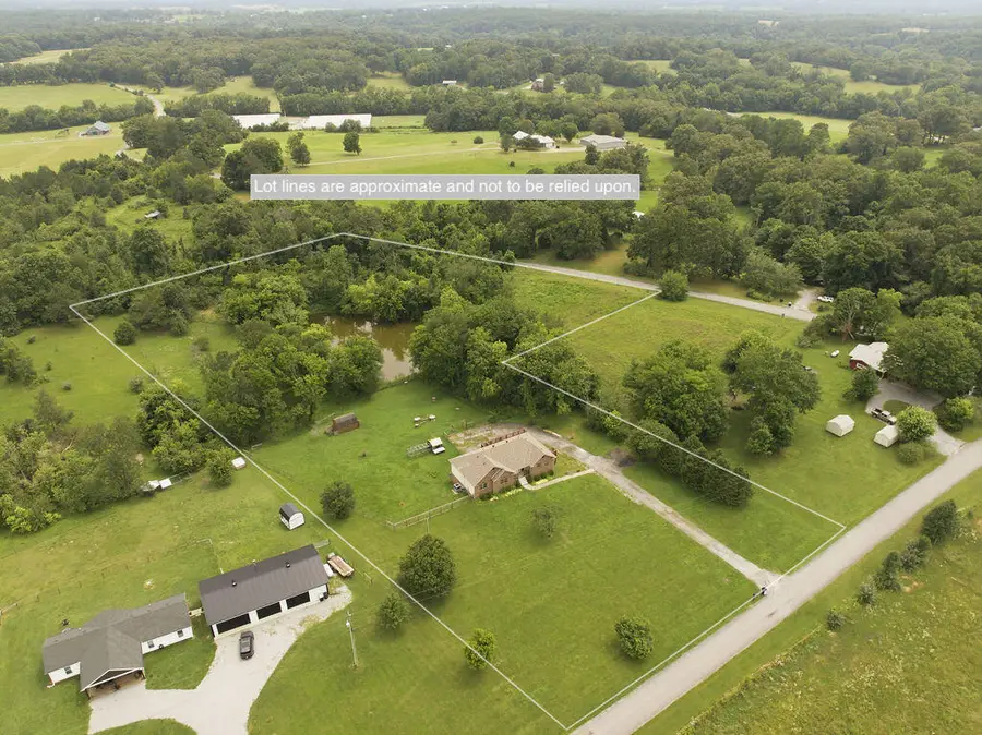97 Camelot Drive, Cadiz, KY 42211 - #2