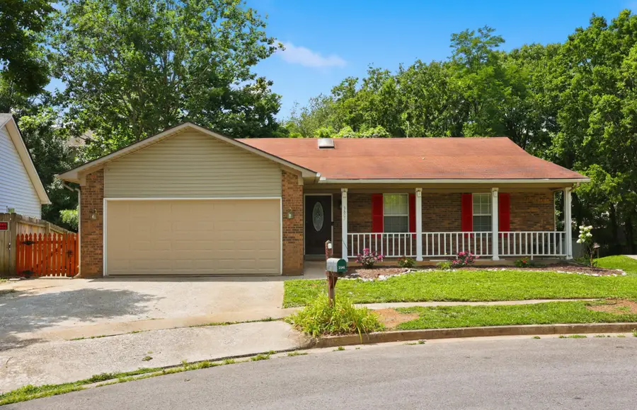 3805 Brookdale Circle, Lexington, KY 40514 - #2