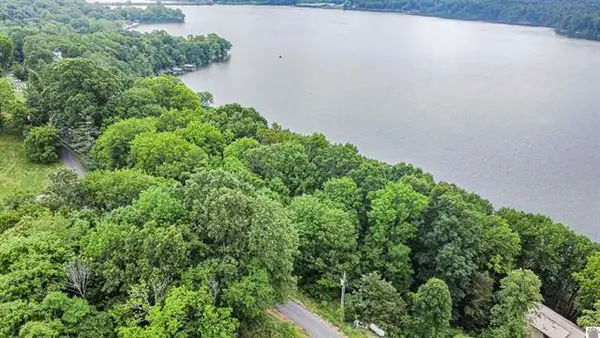 Lot 6 & 7 Deer Run Road, Eddyville, KY 42038
