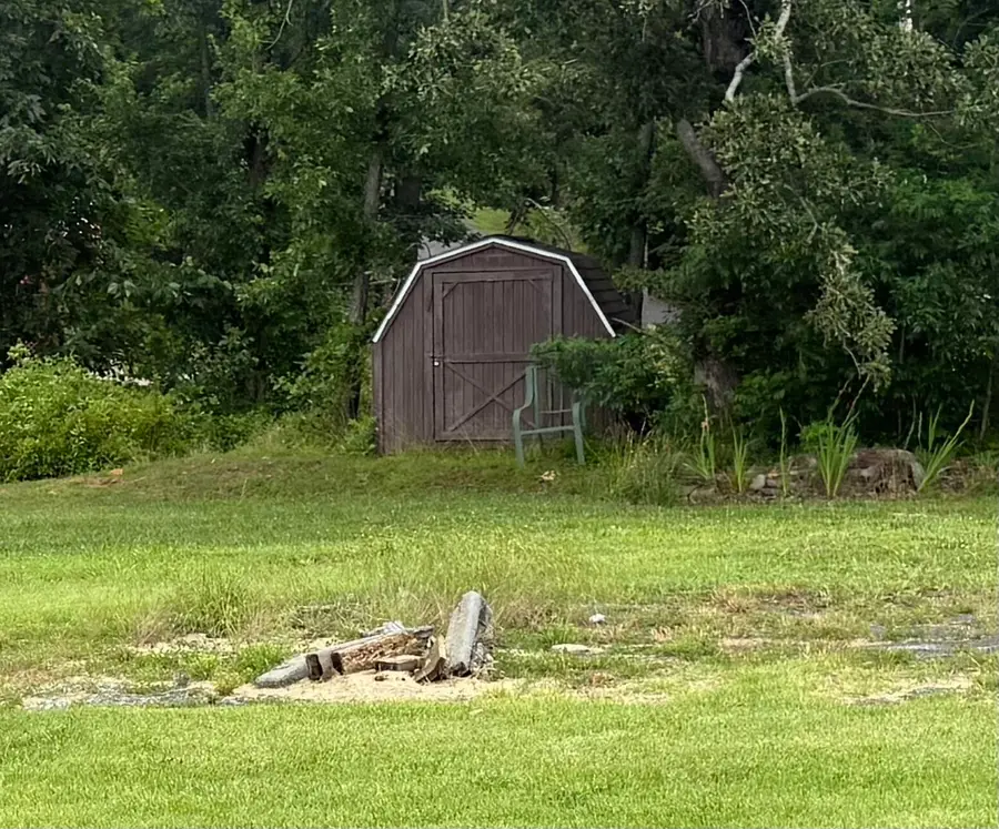 102 Autumn Lane, Gilbertsville, KY 42044 - #2