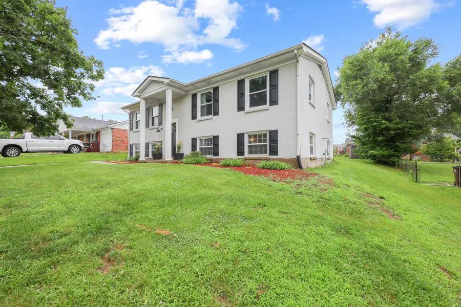128 Cherokee Drive, Winchester, KY 40391 - #2