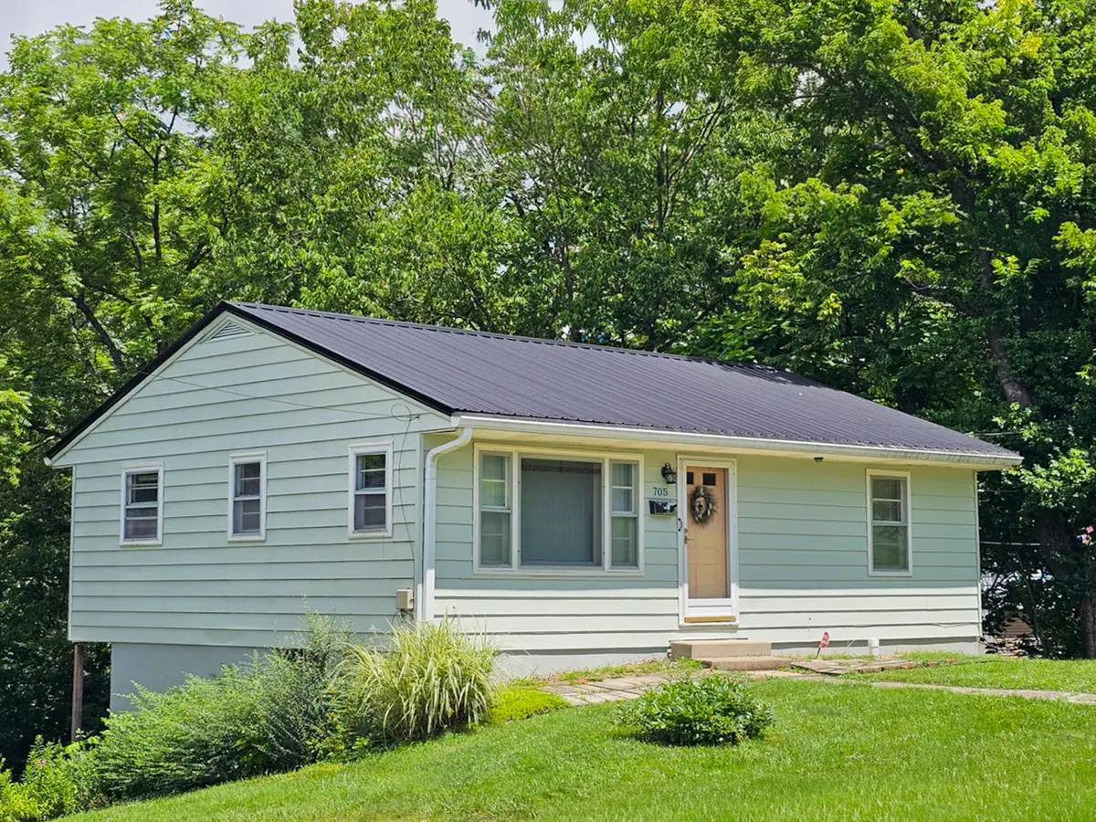 705 Beaumont Avenue, Harrodsburg, KY 40330 - #1