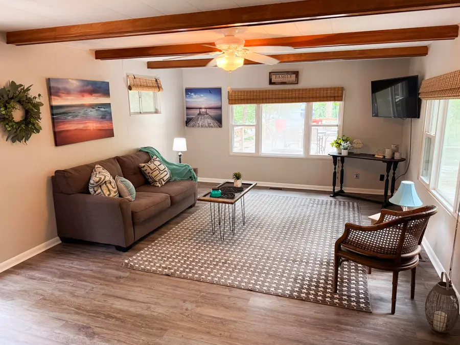 305 Lakeshore Drive, Dawson Springs, KY 42408 - #2