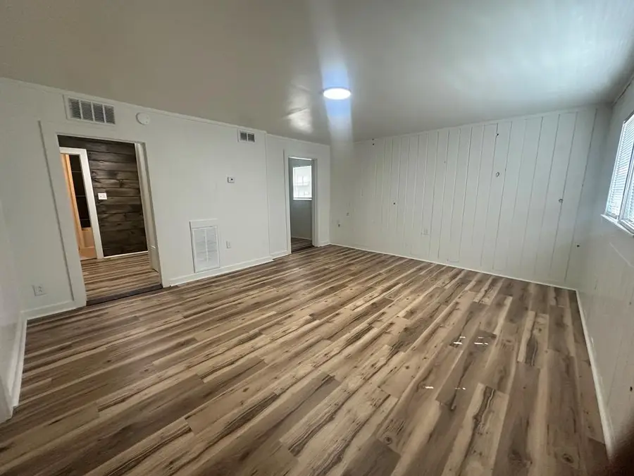 110 S Virginia Street, Hopkinsville, KY 42240 - #3