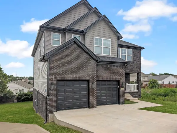 3020 Locust Blossom Cove, Lexington, KY 40511