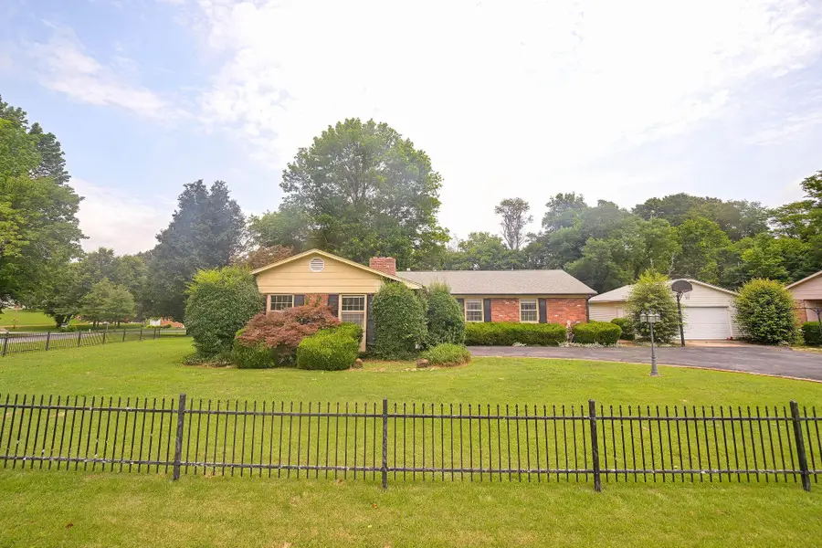 165 Myrna Drive, Paducah, KY 42003 - #2