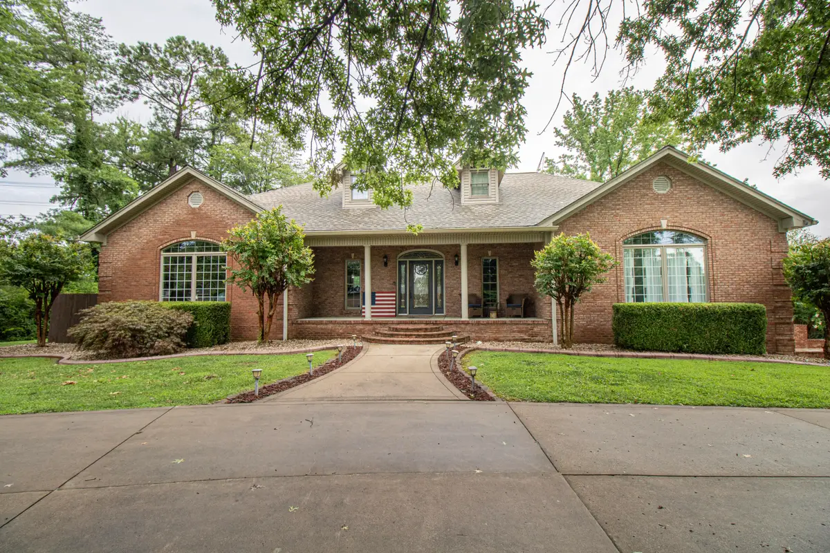 161 Lakeside Drive, Paducah, KY 42003 - #1