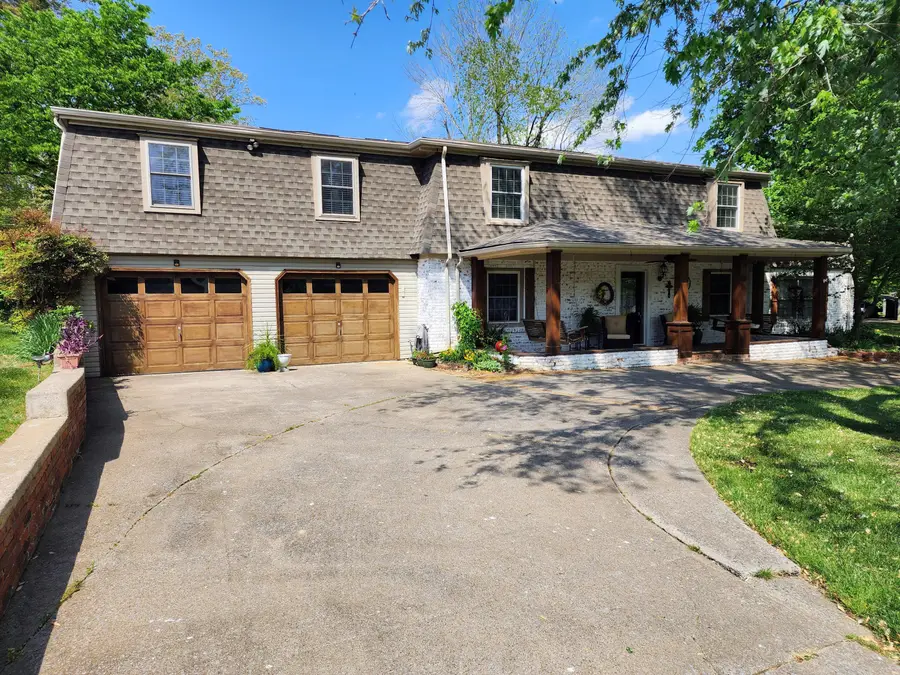 205 Forsythia Drive, Paducah, KY 42003 - #2