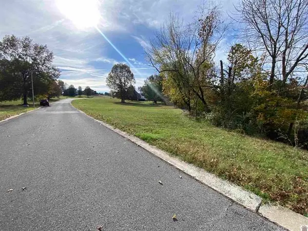 Lot 34 & 35 Woodtrace Lane, Benton, KY 42025