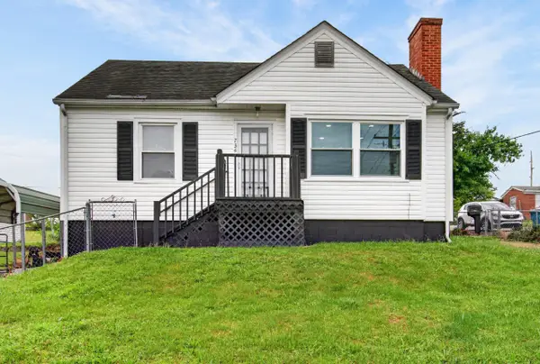 734 Maple Avenue, Harrodsburg, KY 40330