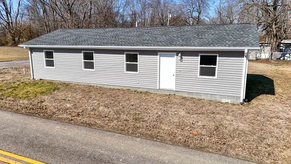 408 2nd Street, La Center, KY 42056