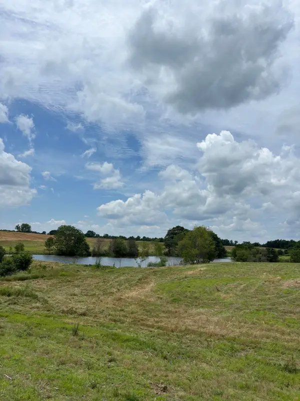 2300 Kirkwood Road, Salvisa, KY 40372