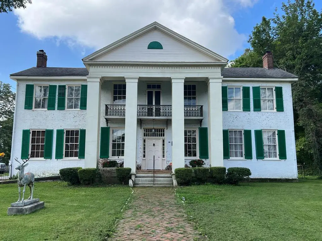 317 E 16th Street, Hopkinsville, KY 42240 - #1