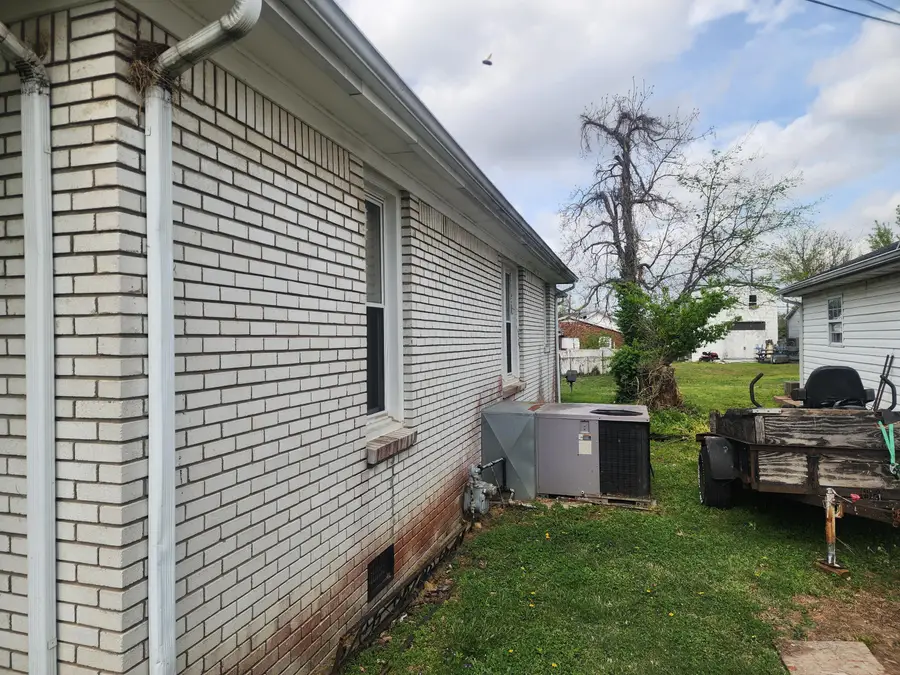 113 Liberty Street, Hopkinsville, KY 42240 - #2