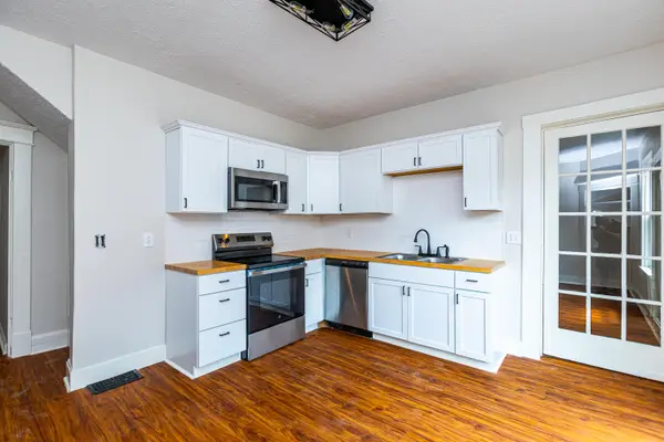 323 W 2nd Street, Paris, KY 40361