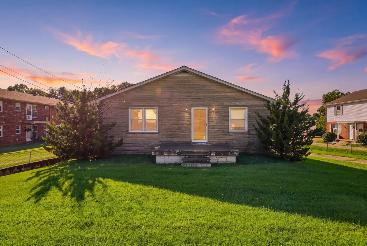 306 Laval Heights, Versailles, KY 40383 - #1