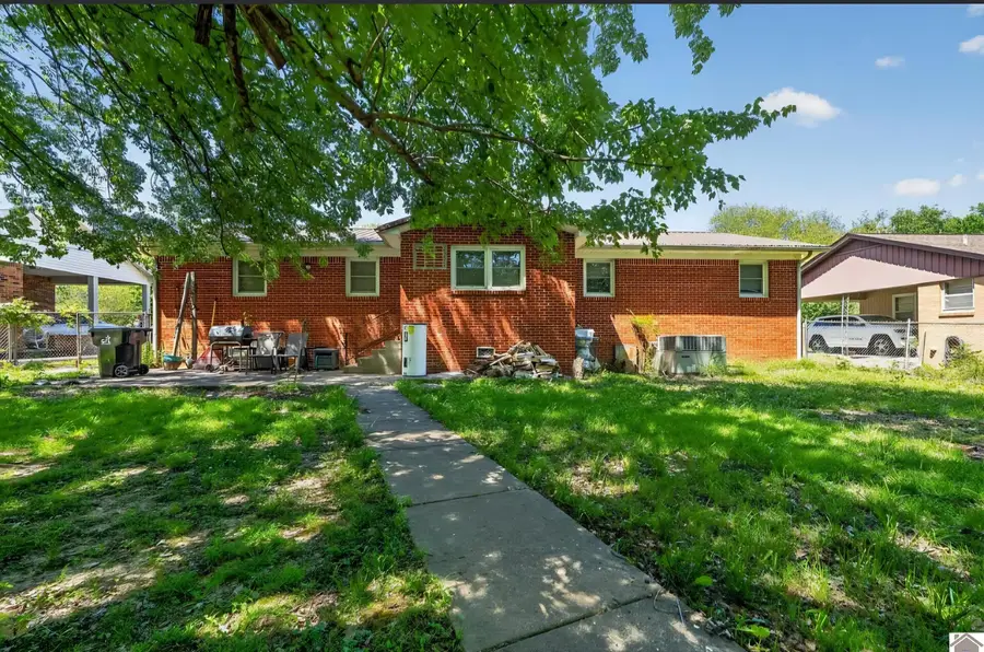 1605 Belmont Drive, Murray, KY 42071 - #2