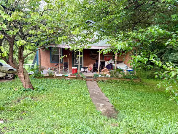 1226 R C Ledington Lane, Corbin, KY 40701