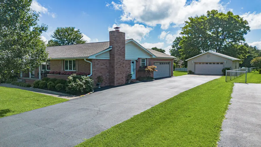 160 Charlotte Ann Drive, Paducah, KY 42001 - #2