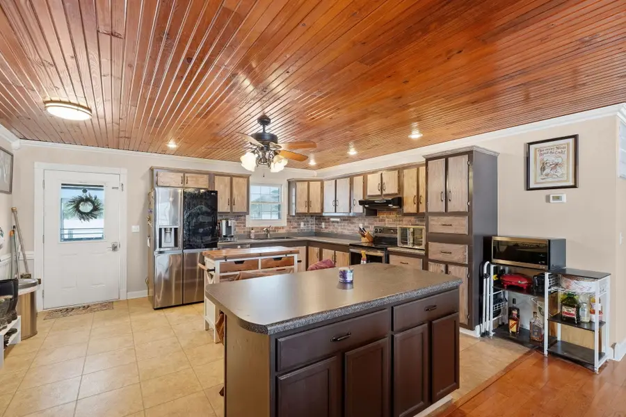 139 Beeny Road, Manitou, KY 42436 - #2