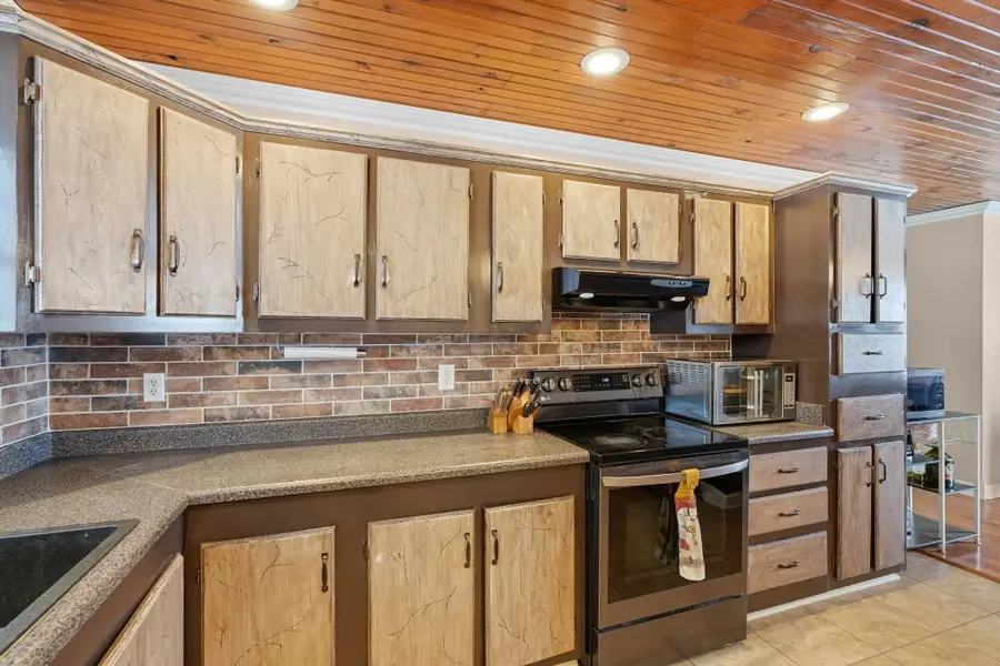 139 Beeny Road, Manitou, KY 42436 - #3