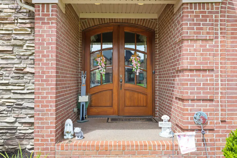 128 Kingston Drive, Georgetown, KY 40324 - #3