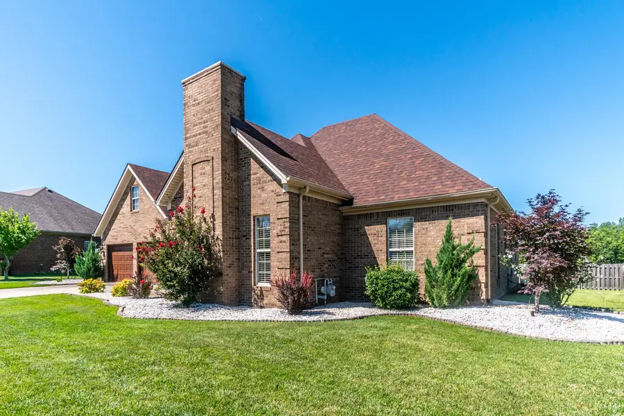 114 Castlewood Drive, Richmond, KY 40475 - #3