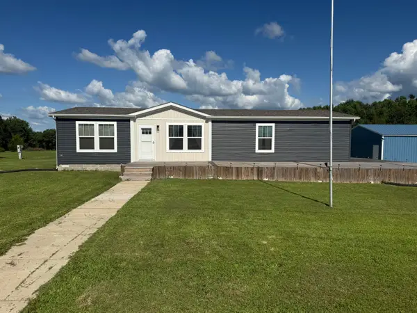 150 Village Lane, Russell Springs, KY 42642