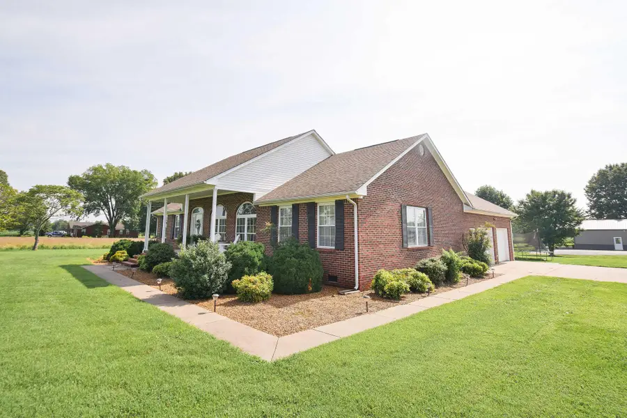 5202 Airport Road, Almo, KY 42020 - #2