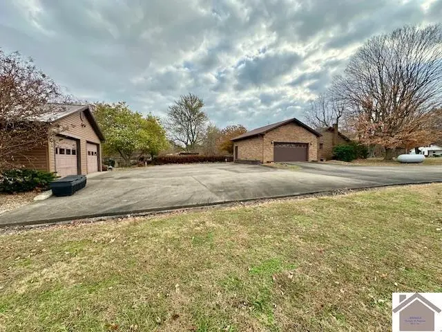 8898 E St Rt, Mayfield, KY 42066 - #3