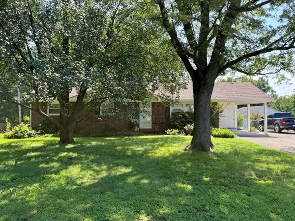 5830 Merrydale Drive, Paducah, KY 42003