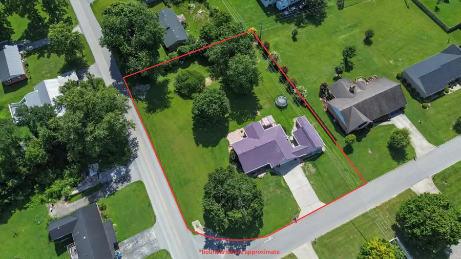 393 Summer Hill Drive, Somerset, KY 42503 - #2