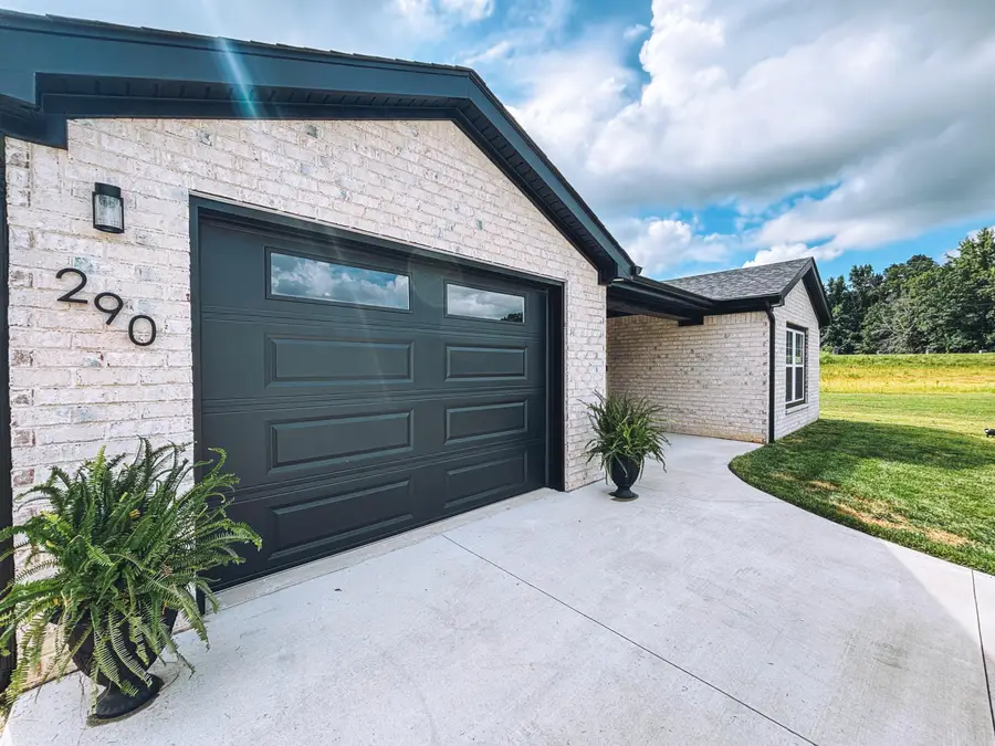 290 Clover Crescent, Paducah, KY 42003 - #2