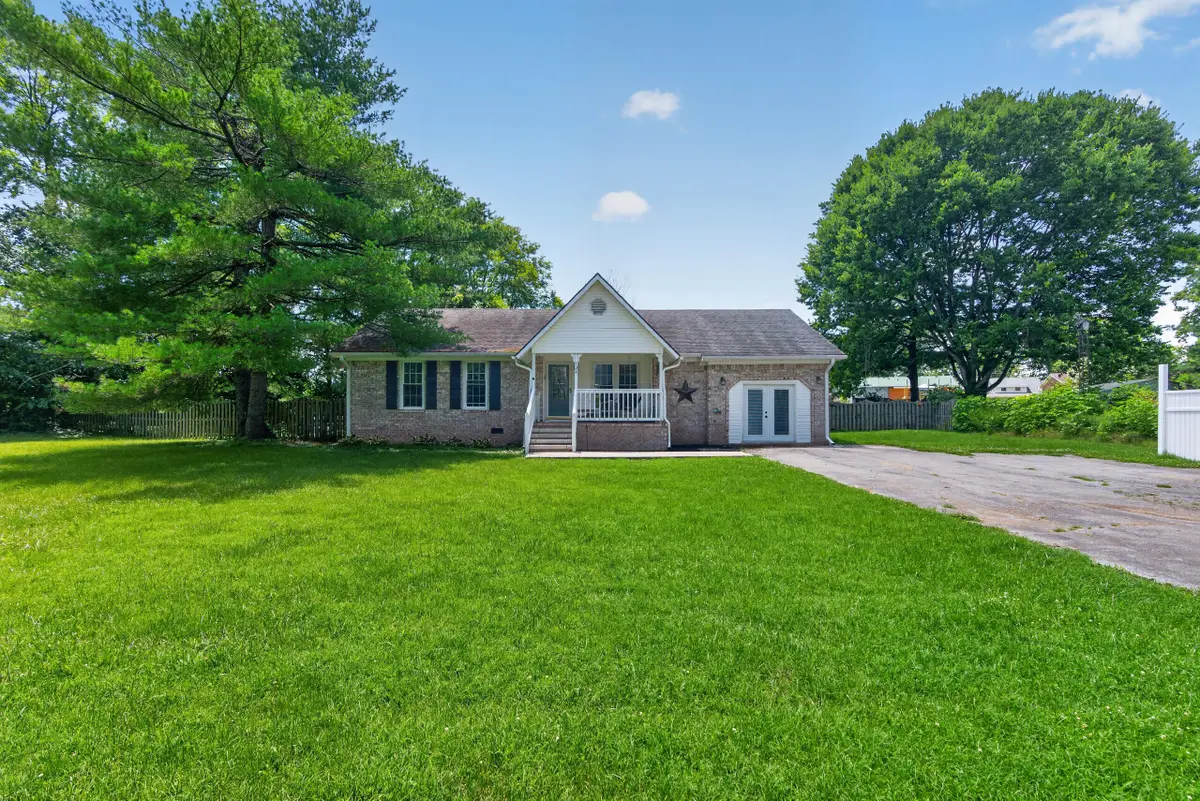124 Wright Street, Stamping Ground, KY 40379 - #1